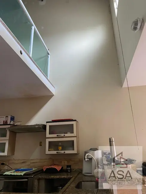 Foto 7 de Casa com 3 quartos à venda, 183m2 em Jardim Layr, Mogi Das Cruzes - SP