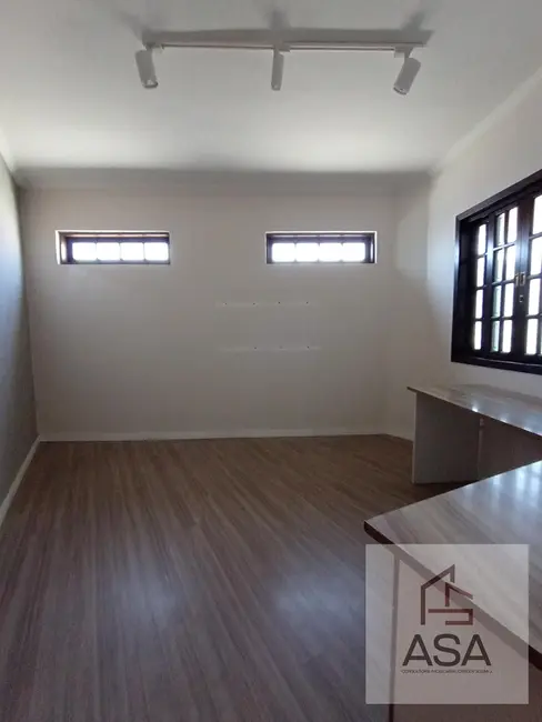 Casa com 3 quartos para alugar, 95m2 em Centro, Mogi Das Cruzes - SP - imagem 7 Foto 7 de Casa com 3 quartos para alugar, 95m2 em Centro, Mogi Das Cruzes - SP