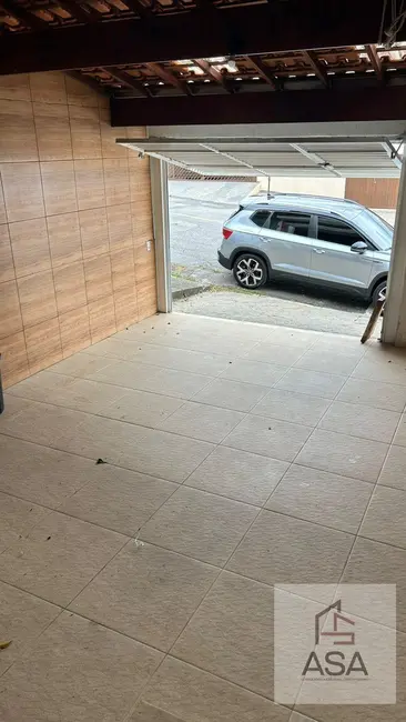 Casa com 3 quartos para alugar em Cézar de Souza, Mogi Das Cruzes - SP - imagem 1 Foto 1 de Casa com 3 quartos para alugar em Cézar de Souza, Mogi Das Cruzes - SP