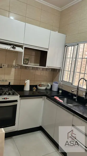 Casa com 3 quartos para alugar em Cézar de Souza, Mogi Das Cruzes - SP - imagem 8 Foto 8 de Casa com 3 quartos para alugar em Cézar de Souza, Mogi Das Cruzes - SP