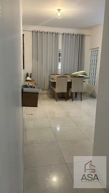 Casa com 3 quartos para alugar em Cézar de Souza, Mogi Das Cruzes - SP - imagem 6 Foto 6 de Casa com 3 quartos para alugar em Cézar de Souza, Mogi Das Cruzes - SP