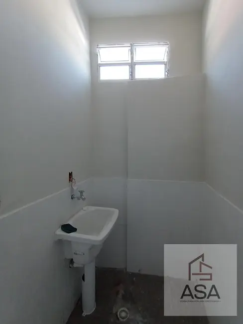 Casa com 1 quarto para alugar, 30m2 em Mogi Moderno, Mogi Das Cruzes - SP - imagem 4 Foto 4 de Casa com 1 quarto para alugar, 30m2 em Mogi Moderno, Mogi Das Cruzes - SP