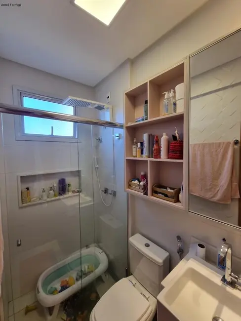 Foto 14 de Apartamento com 5 quartos para alugar, 226m2 em Setor Bueno, Goiania - GO