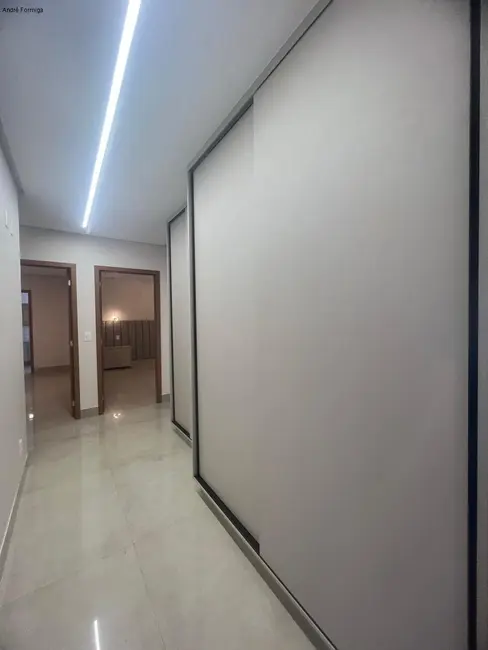 Apartamento com 4 quartos à venda, 227m2 em Setor Bueno, Goiania - GO - imagem 5 Foto 5 de Apartamento com 4 quartos à venda, 227m2 em Setor Bueno, Goiania - GO