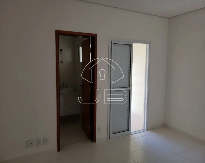 Casa com 3 quartos à venda, 172m2 em Chácaras Alpina, Valinhos - SP - imagem 3 Foto 3 de Casa com 3 quartos à venda, 172m2 em Chácaras Alpina, Valinhos - SP