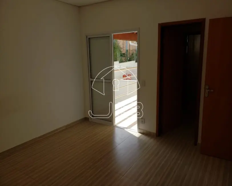 Casa com 3 quartos à venda, 172m2 em Chácaras Alpina, Valinhos - SP - imagem 2 Foto 2 de Casa com 3 quartos à venda, 172m2 em Chácaras Alpina, Valinhos - SP