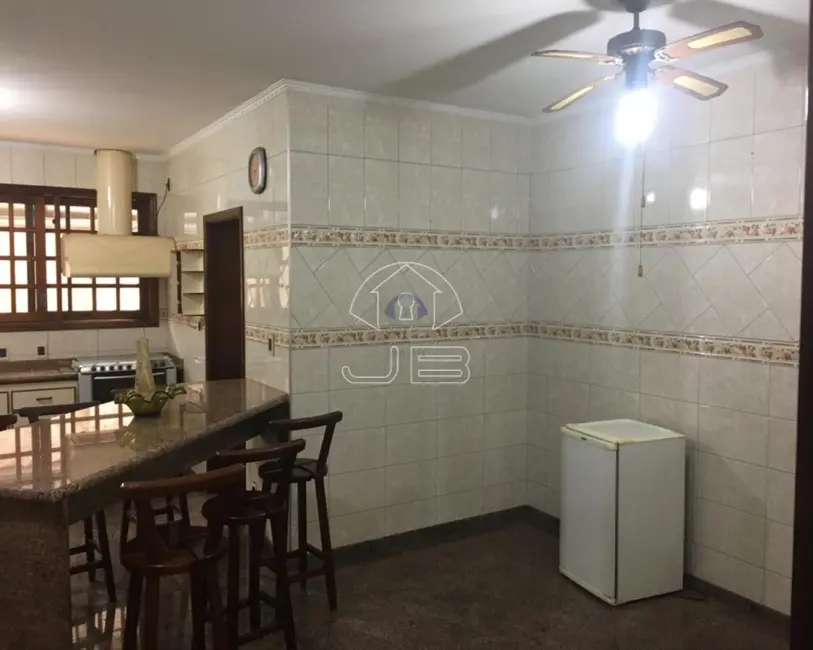 Casa com 3 quartos à venda, 680m2 em Parque Maria Helena, Campinas - SP - imagem 8 Foto 8 de Casa com 3 quartos à venda, 680m2 em Parque Maria Helena, Campinas - SP