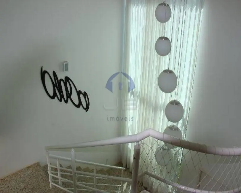 Foto 2 de Casa com 3 quartos à venda, 300m2 em Jardim Nova Europa, Araras - SP