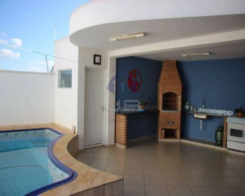 Foto 1 de Casa com 3 quartos à venda, 300m2 em Jardim Nova Europa, Araras - SP