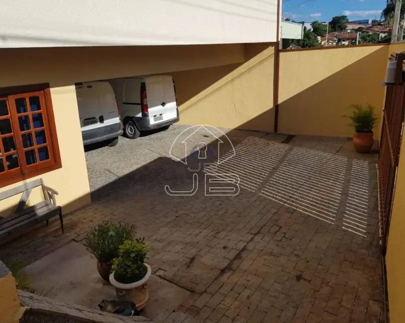 Casa com 4 quartos à venda, 330m2 em Jardim Chapadão, Campinas - SP - imagem 3 Foto 3 de Casa com 4 quartos à venda, 330m2 em Jardim Chapadão, Campinas - SP