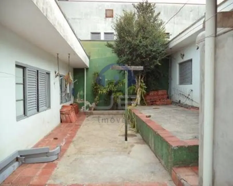 Casa com 3 quartos à venda, 255m2 em Parque São Quirino, Campinas - SP - imagem 4 Foto 4 de Casa com 3 quartos à venda, 255m2 em Parque São Quirino, Campinas - SP