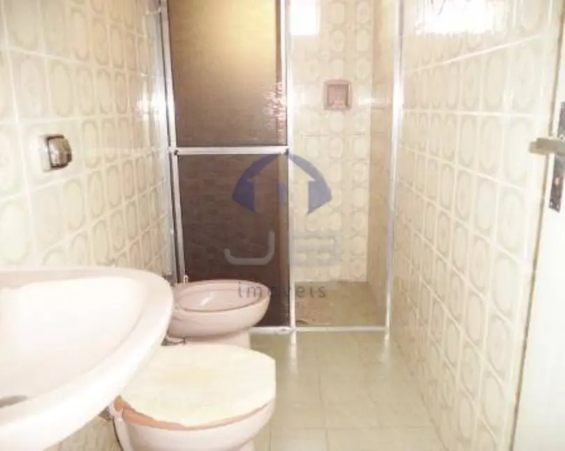 Casa com 3 quartos à venda, 255m2 em Parque São Quirino, Campinas - SP - imagem 8 Foto 8 de Casa com 3 quartos à venda, 255m2 em Parque São Quirino, Campinas - SP