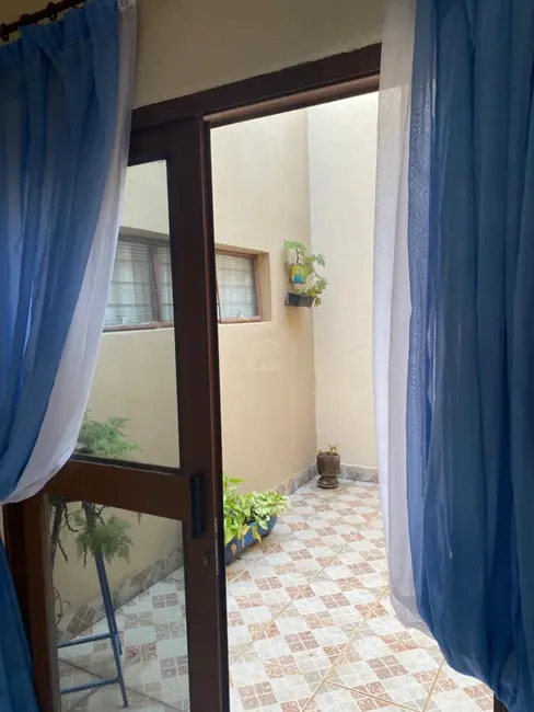 Casa com 3 quartos à venda, 145m2 em Parque Via Norte, Campinas - SP - imagem 4 Foto 4 de Casa com 3 quartos à venda, 145m2 em Parque Via Norte, Campinas - SP