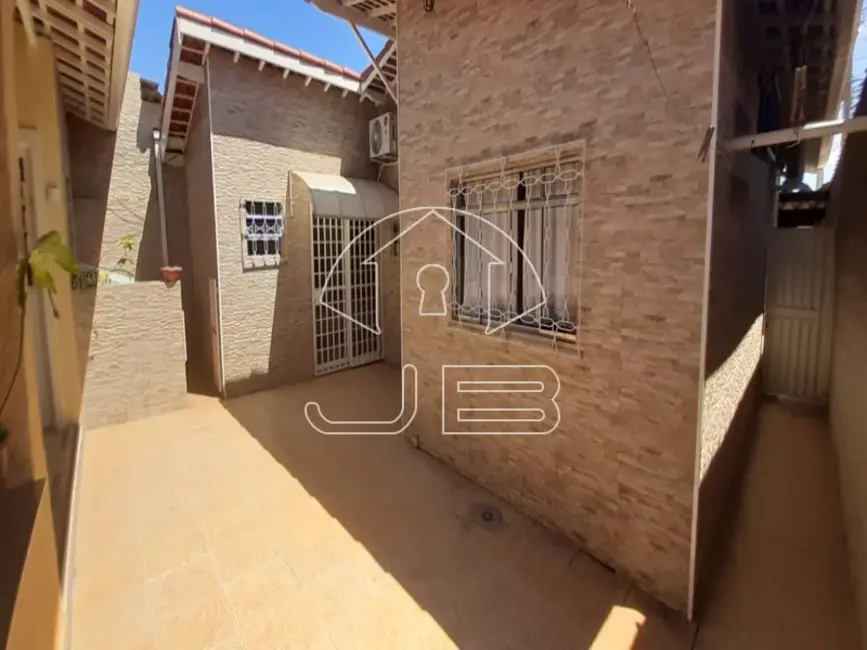 Casa com 3 quartos à venda, 140m2 em Conjunto Habitacional Padre Anchieta, Campinas - SP - imagem 3 Foto 3 de Casa com 3 quartos à venda, 140m2 em Conjunto Habitacional Padre Anchieta, Campinas - SP