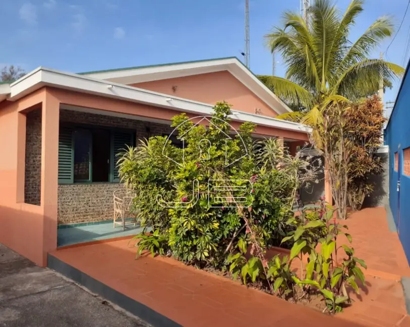 Chácara com 4 quartos à venda, 300m2 em Parque Maria Helena, Campinas - SP - imagem 2 Foto 2 de Chácara com 4 quartos à venda, 300m2 em Parque Maria Helena, Campinas - SP