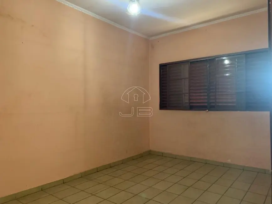 Casa com 3 quartos à venda, 241m2 em Conjunto Habitacional Padre Anchieta, Campinas - SP - imagem 4 Foto 4 de Casa com 3 quartos à venda, 241m2 em Conjunto Habitacional Padre Anchieta, Campinas - SP