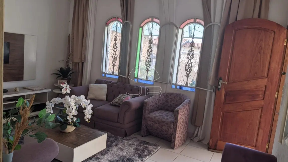 Casa com 3 quartos à venda, 170m2 em Jardim Planalto de Viracopos, Campinas - SP - imagem 3 Foto 3 de Casa com 3 quartos à venda, 170m2 em Jardim Planalto de Viracopos, Campinas - SP
