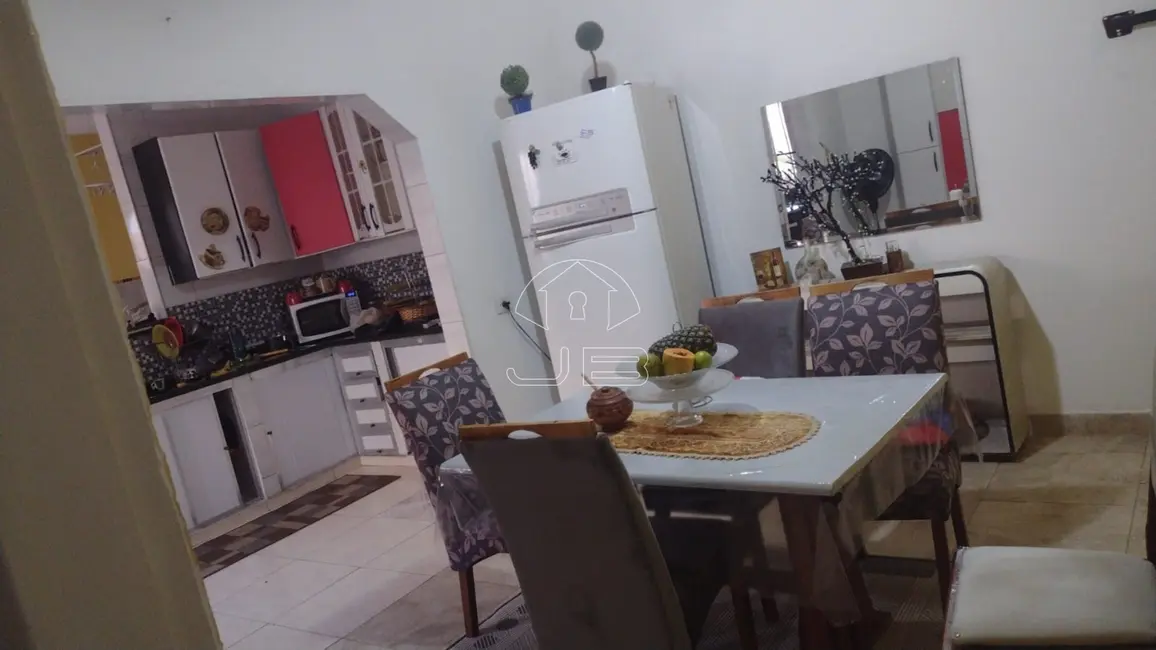Casa com 3 quartos à venda, 170m2 em Jardim Planalto de Viracopos, Campinas - SP - imagem 4 Foto 4 de Casa com 3 quartos à venda, 170m2 em Jardim Planalto de Viracopos, Campinas - SP