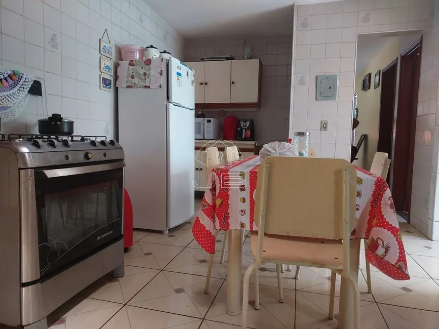 Casa com 4 quartos à venda, 200m2 em Conjunto Habitacional Padre Anchieta, Campinas - SP - imagem 4 Foto 4 de Casa com 4 quartos à venda, 200m2 em Conjunto Habitacional Padre Anchieta, Campinas - SP