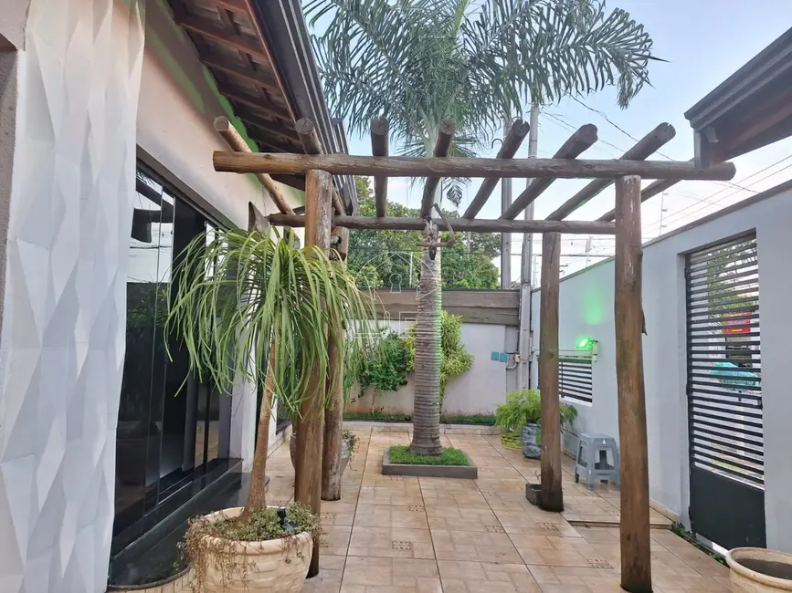 Foto 3 de Casa com 4 quartos à venda, 160m2 em Parque Bandeirantes I (Nova Veneza), Sumare - SP