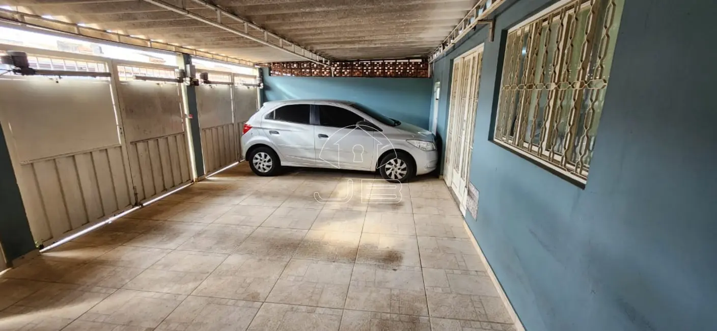 Casa com 3 quartos à venda, 166m2 em Conjunto Habitacional Vila Réggio, Campinas - SP - imagem 4 Foto 4 de Casa com 3 quartos à venda, 166m2 em Conjunto Habitacional Vila Réggio, Campinas - SP