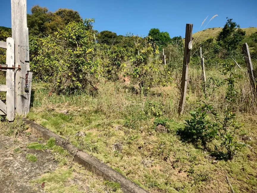 Chácara com 3 quartos à venda, 100m2 em Bueno Brandao - MG - imagem 7 Foto 7 de Chácara com 3 quartos à venda, 100m2 em Bueno Brandao - MG