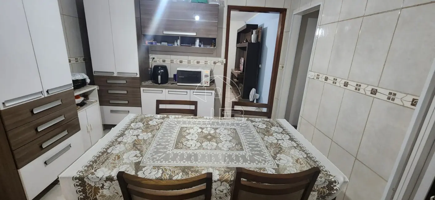 Casa com 4 quartos à venda, 150m2 em Conjunto Habitacional Padre Anchieta, Campinas - SP - imagem 8 Foto 8 de Casa com 4 quartos à venda, 150m2 em Conjunto Habitacional Padre Anchieta, Campinas - SP