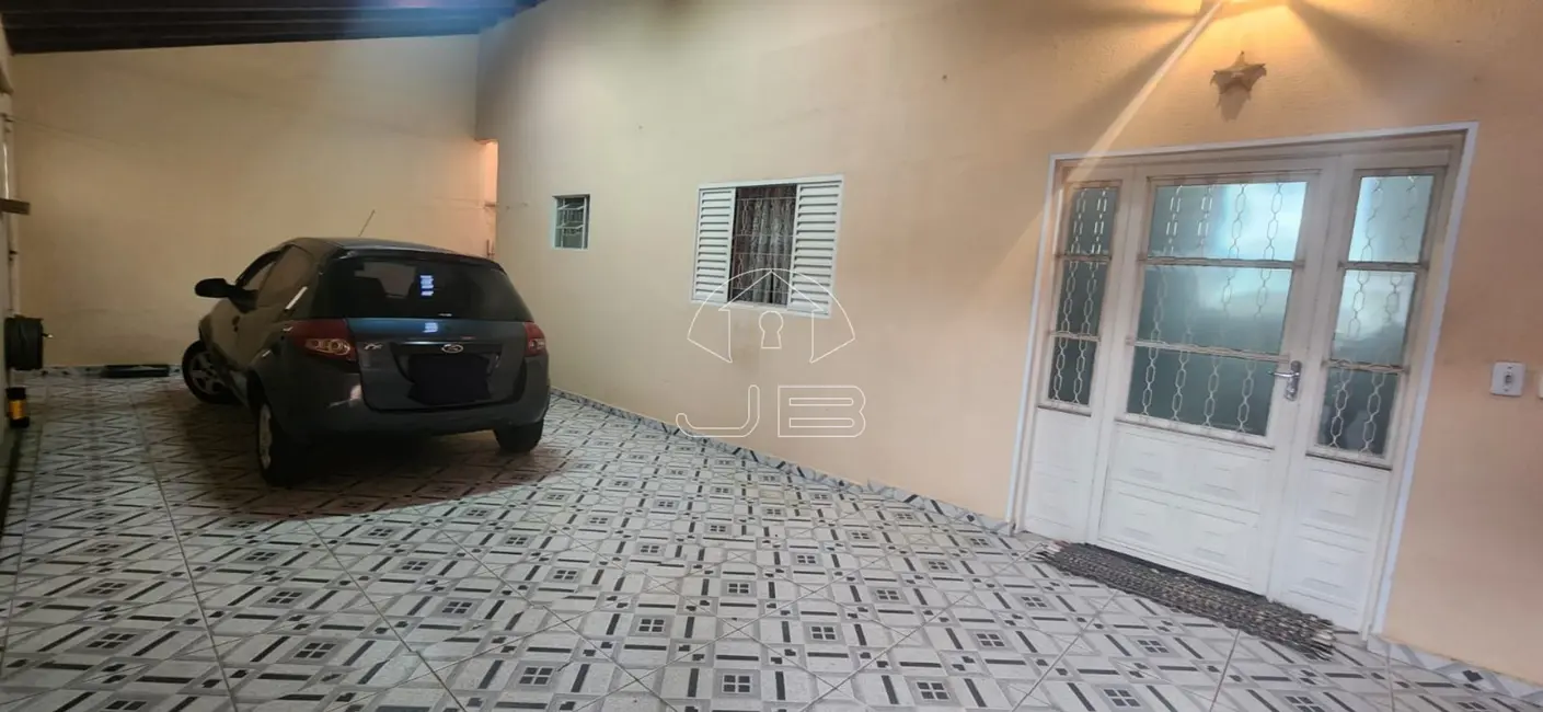Casa com 4 quartos à venda, 150m2 em Conjunto Habitacional Padre Anchieta, Campinas - SP - imagem 4 Foto 4 de Casa com 4 quartos à venda, 150m2 em Conjunto Habitacional Padre Anchieta, Campinas - SP