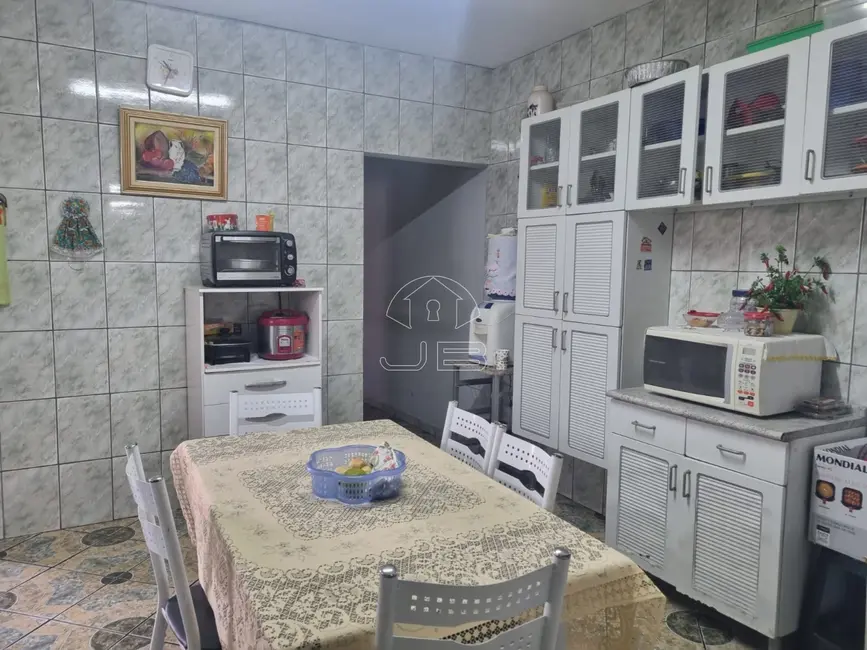 Casa com 3 quartos à venda, 167m2 em Jardim Aparecida, Campinas - SP - imagem 2 Foto 2 de Casa com 3 quartos à venda, 167m2 em Jardim Aparecida, Campinas - SP