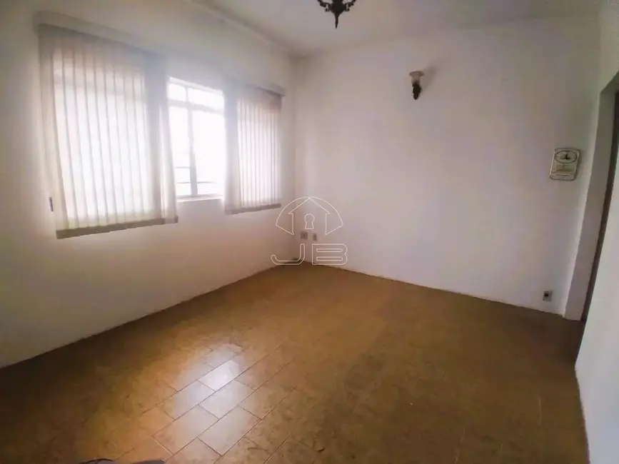 Casa com 2 quartos à venda e para alugar, 126m2 em Jardim São Francisco (Sousas), Campinas - SP - imagem 4 Foto 4 de Casa com 2 quartos à venda e para alugar, 126m2 em Jardim São Francisco (Sousas), Campinas - SP