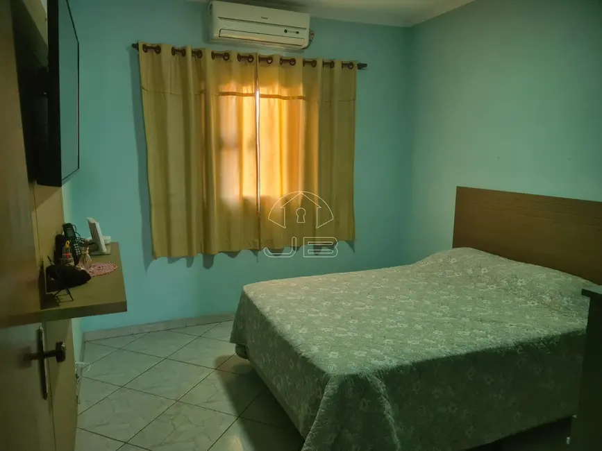 Foto 8 de Casa com 2 quartos à venda, 150m2 em Jardim Nova Europa, Hortolandia - SP