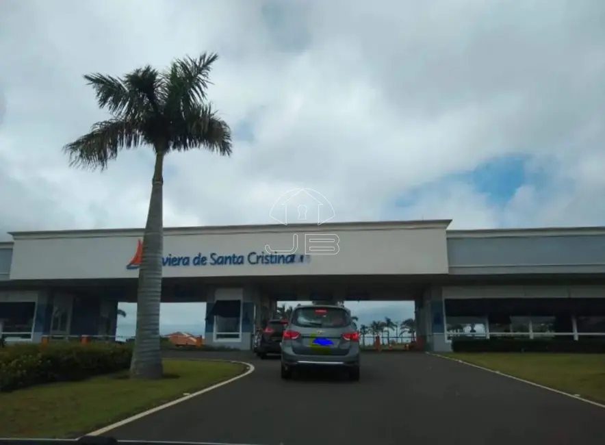 Foto 2 de Terreno / Lote à venda, 453m2 em Paranapanema - SP