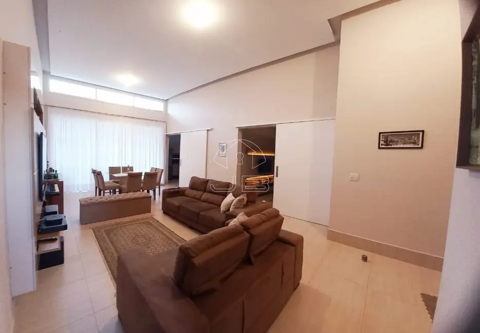 Foto 3 de Casa de Condomínio com 3 quartos à venda e para alugar, 265m2 em Loteamento Parque dos Alecrins, Campinas - SP