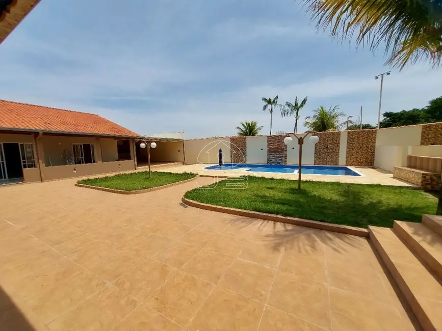 Chácara com 3 quartos à venda, 270m2 em Monte Mor - SP - imagem 4 Foto 4 de Chácara com 3 quartos à venda, 270m2 em Monte Mor - SP