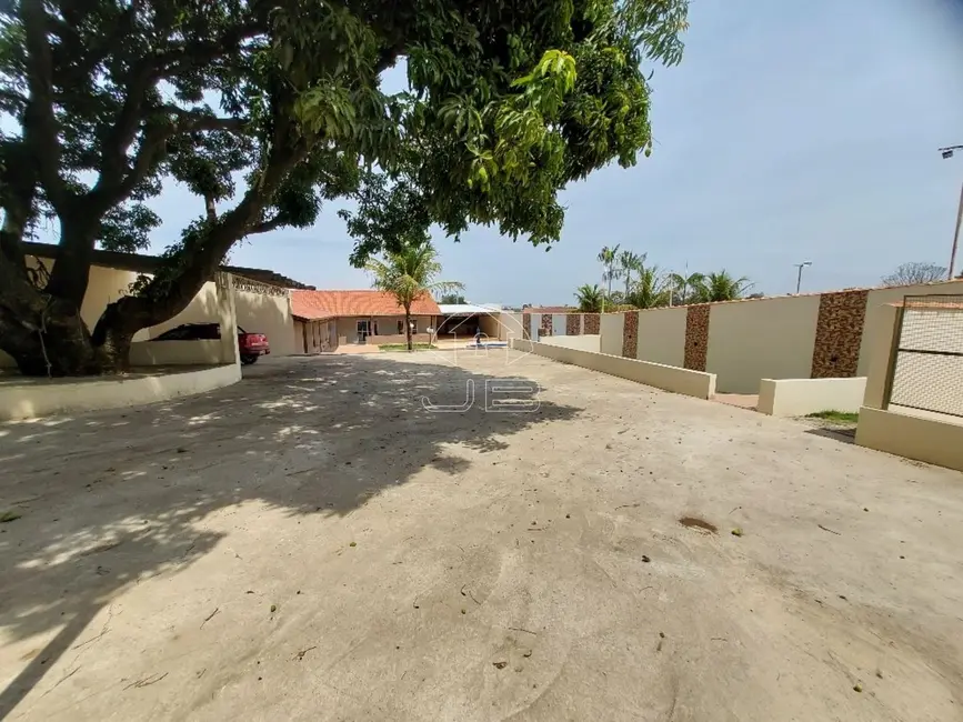 Chácara com 3 quartos à venda, 270m2 em Monte Mor - SP - imagem 8 Foto 8 de Chácara com 3 quartos à venda, 270m2 em Monte Mor - SP