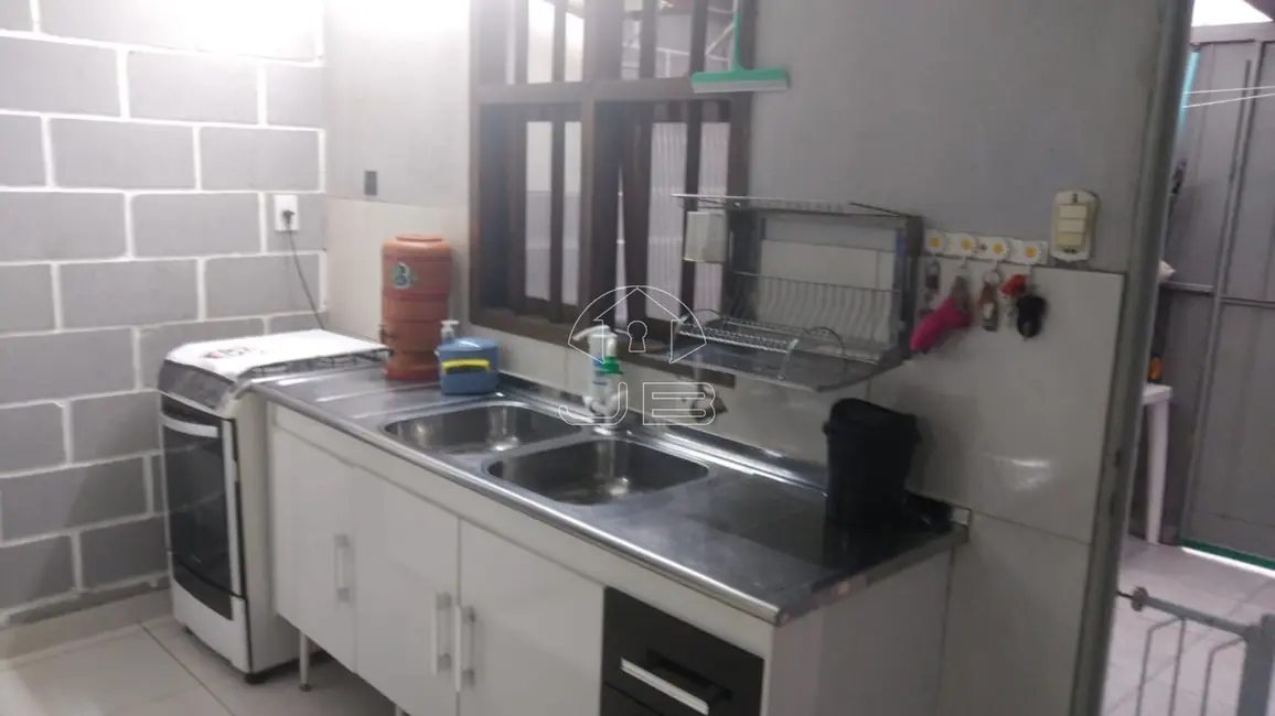 Foto 2 de Casa com 2 quartos à venda, 160m2 em Hortolandia - SP