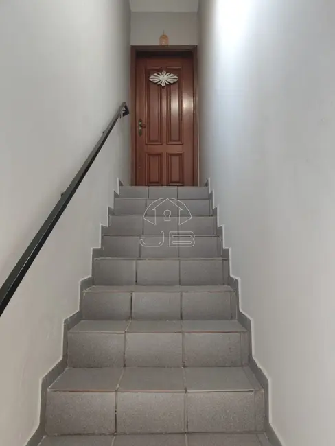 Casa com 3 quartos à venda, 266m2 em Jardim Nova Europa, Campinas - SP - imagem 3 Foto 3 de Casa com 3 quartos à venda, 266m2 em Jardim Nova Europa, Campinas - SP