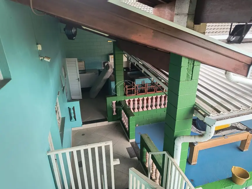 Foto 2 de Chácara com 2 quartos à venda, 335m2 em Jardim Terras de Santo Antônio, Hortolandia - SP