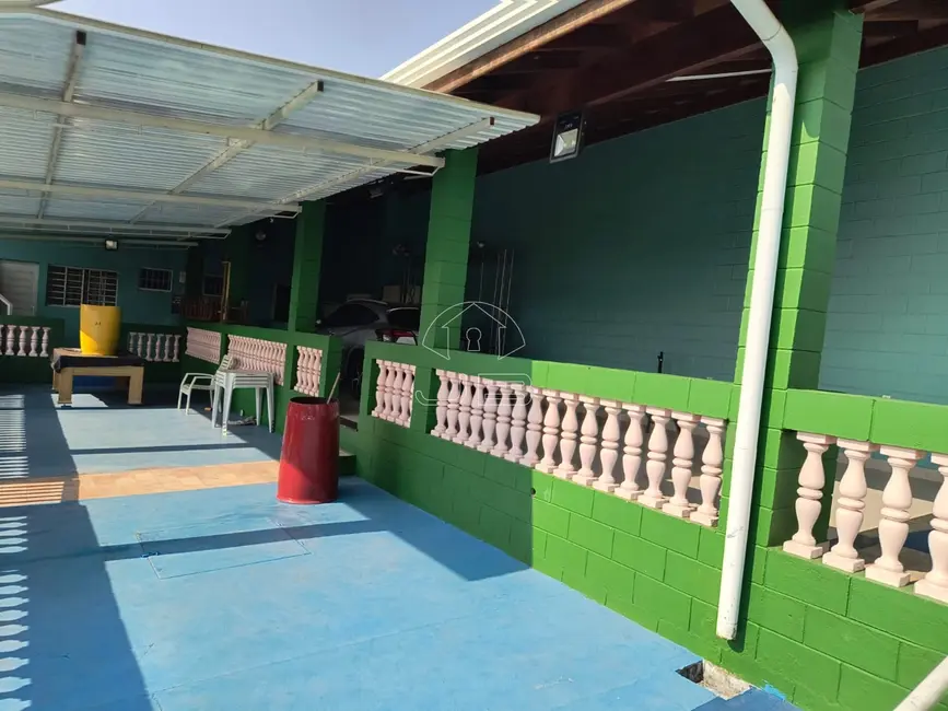 Foto 3 de Chácara com 2 quartos à venda, 335m2 em Jardim Terras de Santo Antônio, Hortolandia - SP