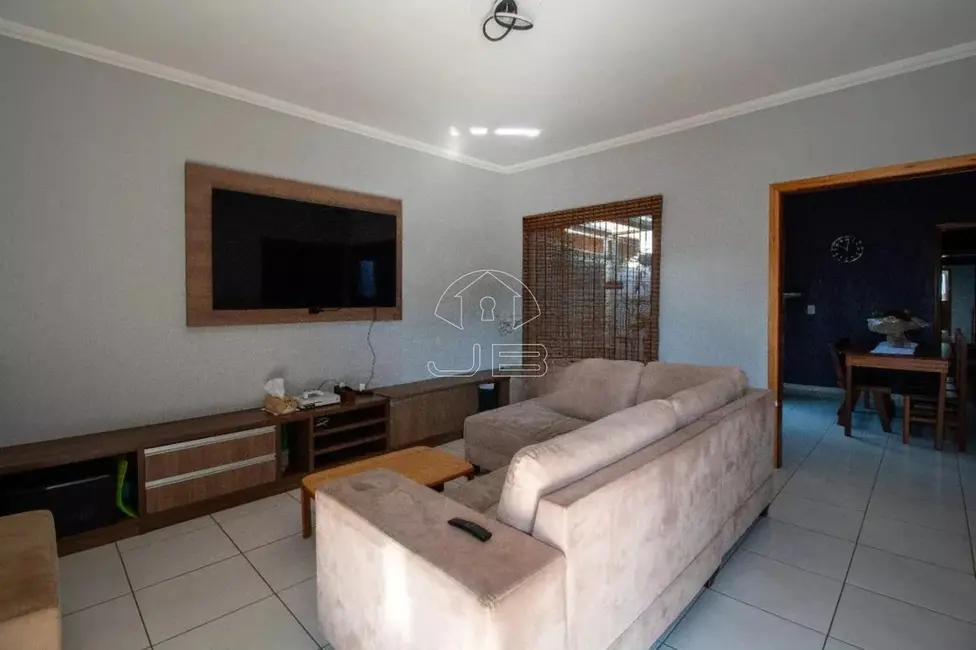 Casa com 4 quartos à venda e para alugar, 194m2 em Sumare - SP - imagem 4 Foto 4 de Casa com 4 quartos à venda e para alugar, 194m2 em Sumare - SP