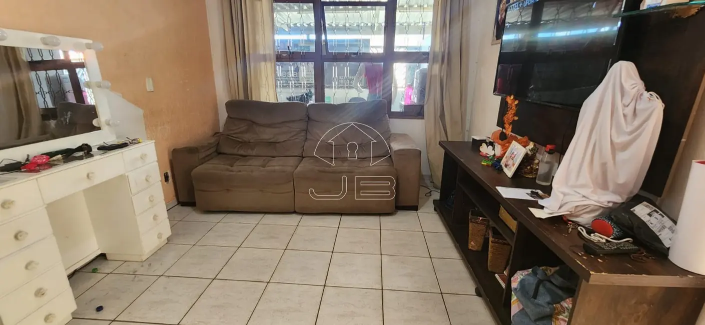 Casa com 3 quartos à venda, 160m2 em Conjunto Habitacional Padre Anchieta, Campinas - SP - imagem 4 Foto 4 de Casa com 3 quartos à venda, 160m2 em Conjunto Habitacional Padre Anchieta, Campinas - SP