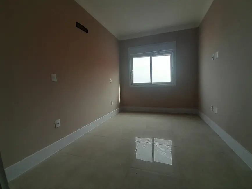 Apartamento com 2 quartos à venda, 75m2 em Centro, Capao Da Canoa - RS - imagem 4 Foto 4 de Apartamento com 2 quartos à venda, 75m2 em Centro, Capao Da Canoa - RS