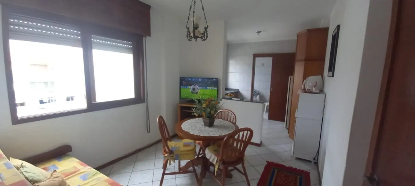 Foto 7 de Apartamento com 1 quarto à venda, 43m2 em Capao Da Canoa - RS