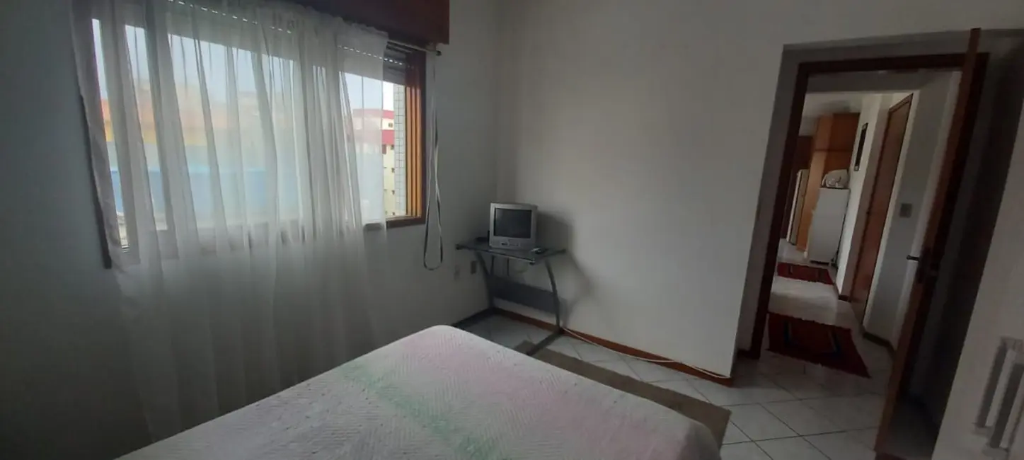 Foto 8 de Apartamento com 1 quarto à venda, 43m2 em Capao Da Canoa - RS