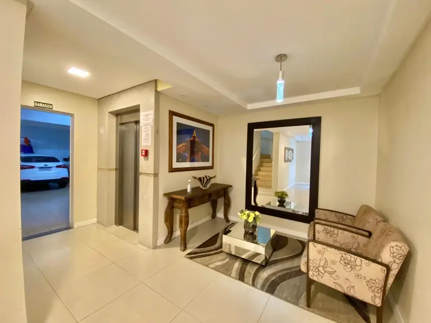 Foto 2 de Apartamento com 2 quartos à venda, 80m2 em Capao Da Canoa - RS