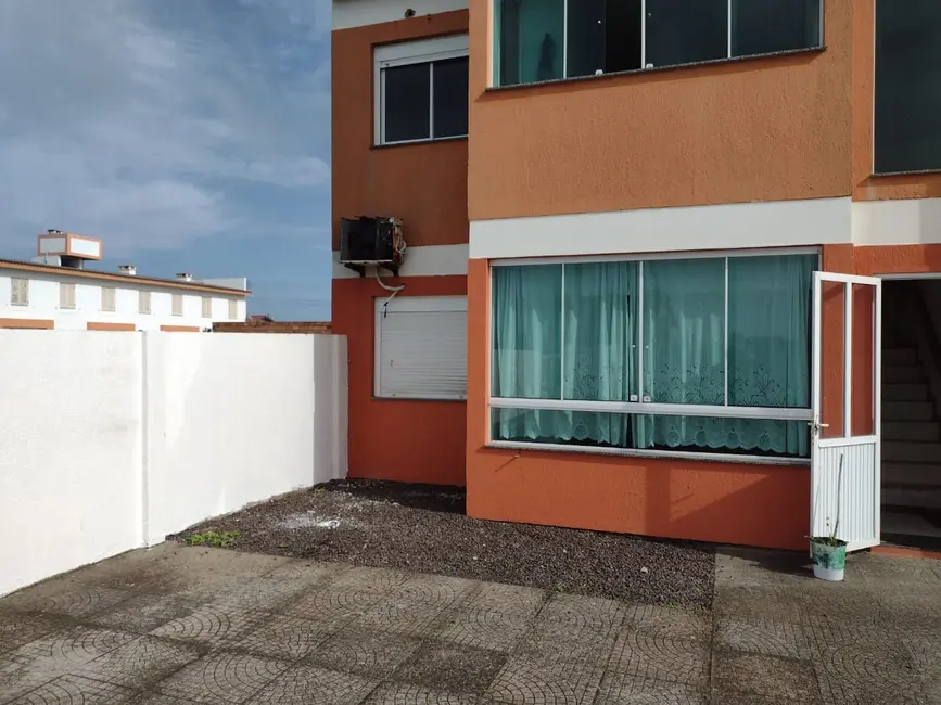 Foto 2 de Apartamento com 2 quartos à venda, 65m2 em Capao Da Canoa - RS