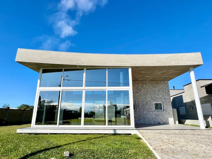 Foto 3 de Casa de Condomínio com 3 quartos à venda em Capao Da Canoa - RS