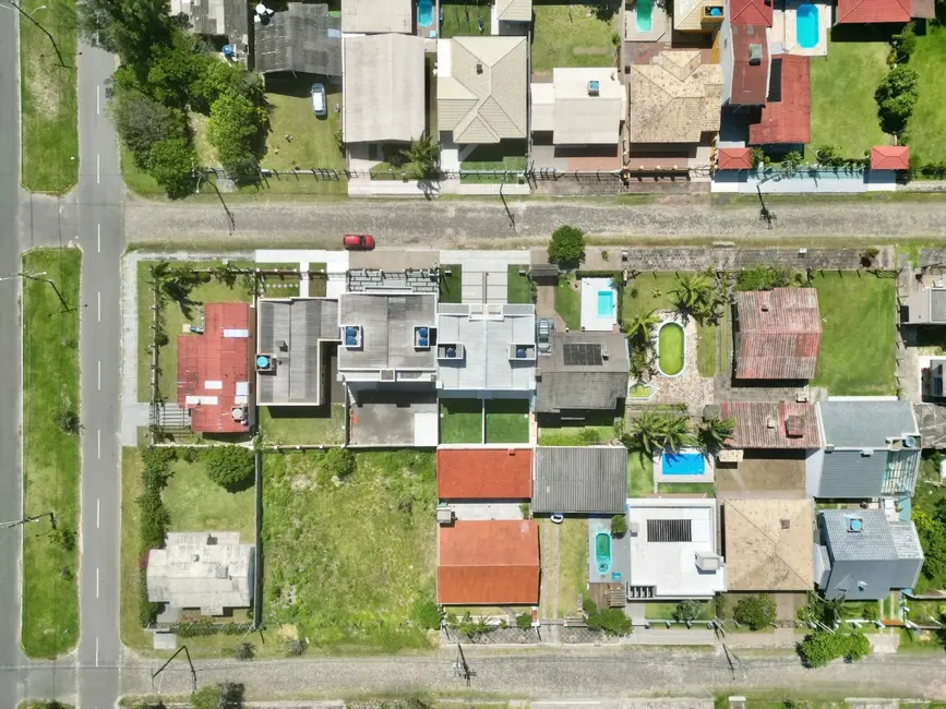 Foto 8 de Casa com 3 quartos à venda em Capao Da Canoa - RS