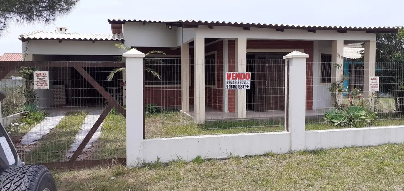 Foto 1 de Casa com 3 quartos à venda, 127m2 em Capao Da Canoa - RS