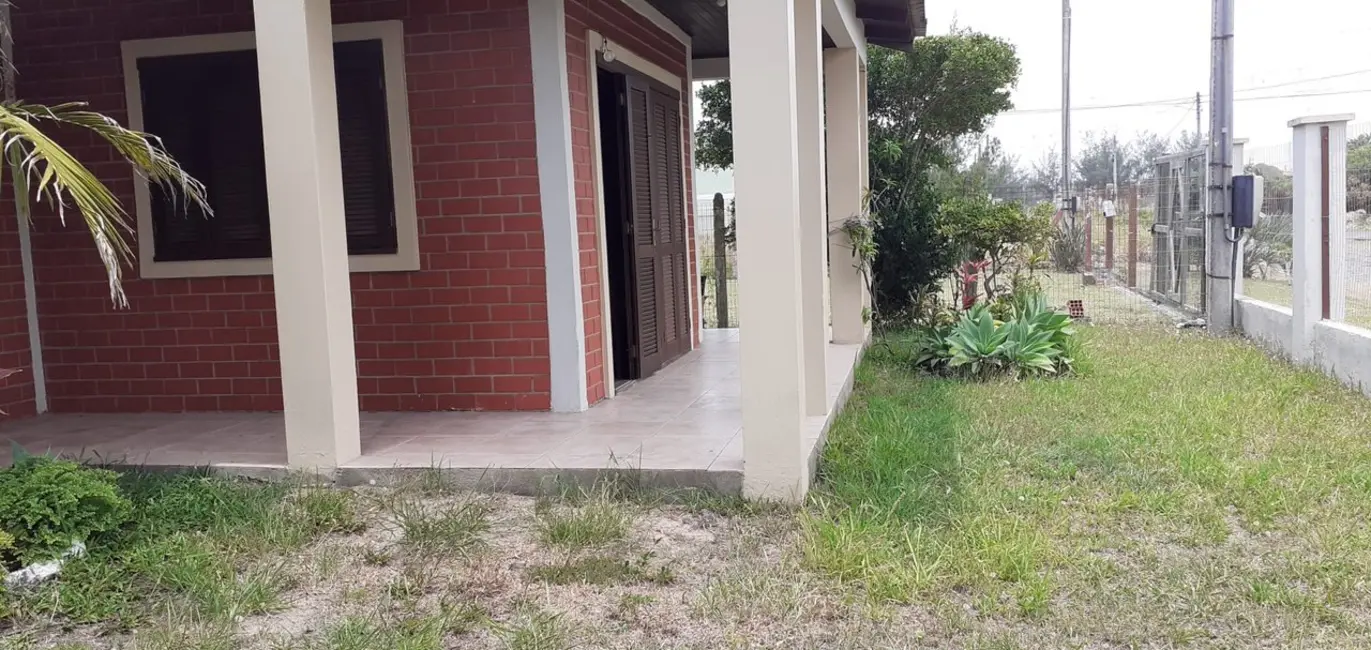 Foto 3 de Casa com 3 quartos à venda, 127m2 em Capao Da Canoa - RS